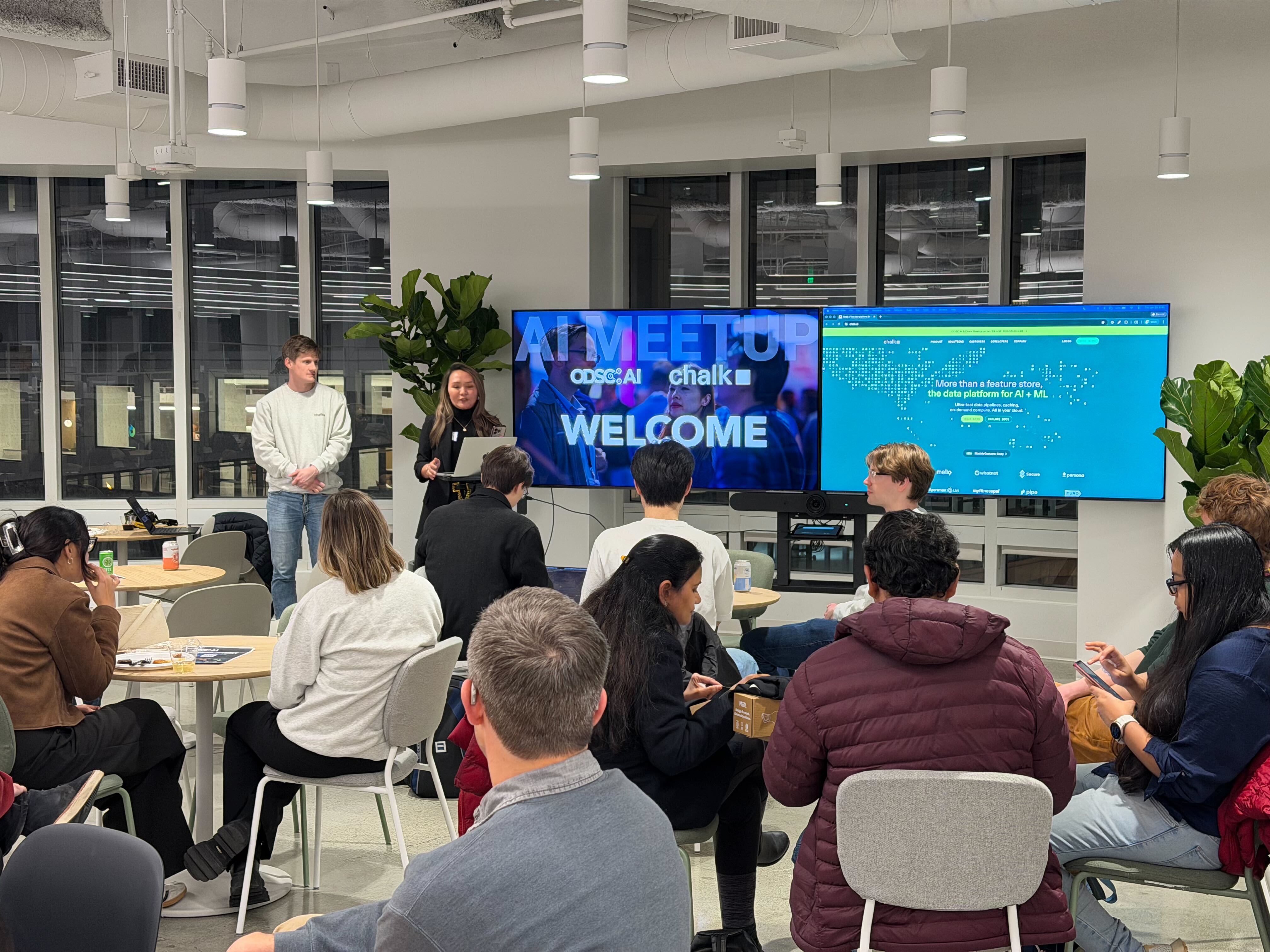 Ellen from ODSC introducing Elliot, kicking off the meetup